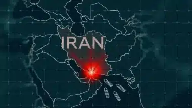 Cinquième jour de guerre en Iran : un hôpital d'enfants évacué en urgence alors que les réserves mondiales de pétrole commencent à s'assécher
