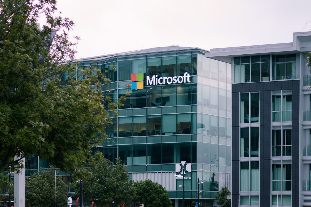 Windows devient un outil de renseignement : l'affaire Scattered Spider révèle les capacités de traçage de Microsoft