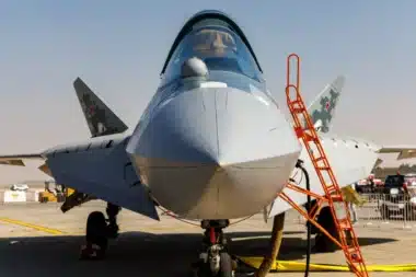 Poutine dévoile le Yak-130M, l'avion d'entraînement transformé en chasseur antidrones