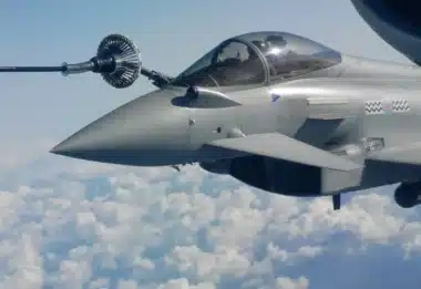 Deux Rafale nucléaires ravitaillés en vol au-dessus de l'Allemagne : ce geste militaire entre Paris et Berlin est incroyable