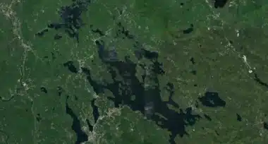 Cet astronome amateur a repéré une forme étrange sur Google Earth au Québec : les géologues confirment un cratère de 390 millions d'années
