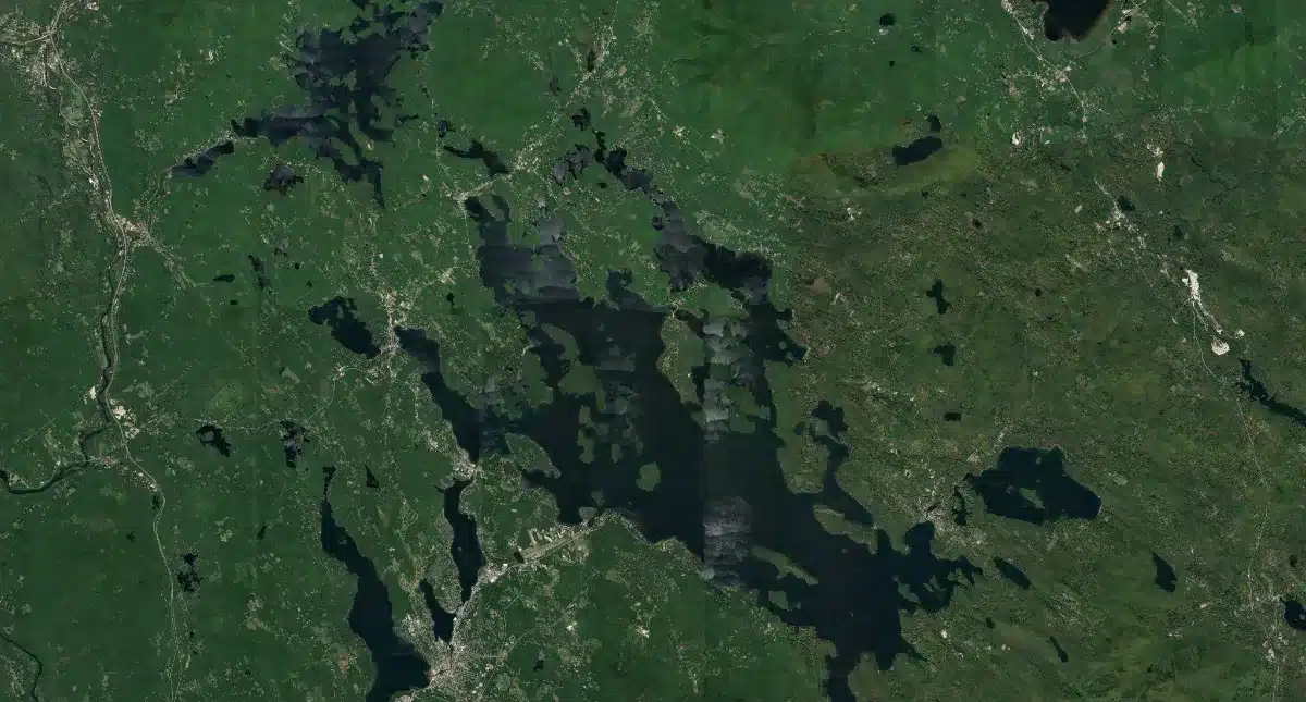 Cet astronome amateur a repéré une forme étrange sur Google Earth au Québec : les géologues confirment un cratère de 390 millions d'années