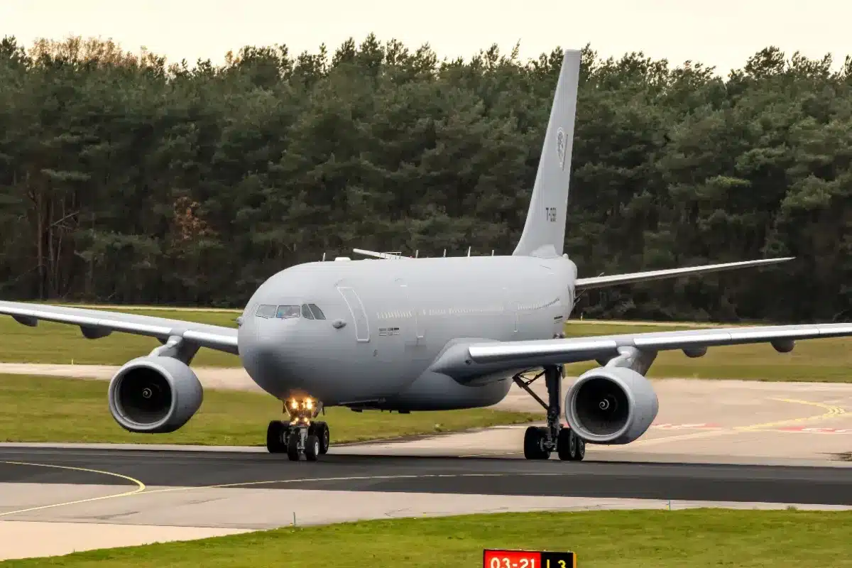 C'est confirmé : les A330 MRTT français obtiennent la qualification pour ravitailler les avions espions RC-135 américains et britanniques