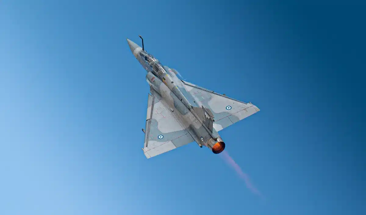 Des espions russes traquaient nos Mirage 2000 en secret : les services de renseignement révèlent comment ils ont été démasqués