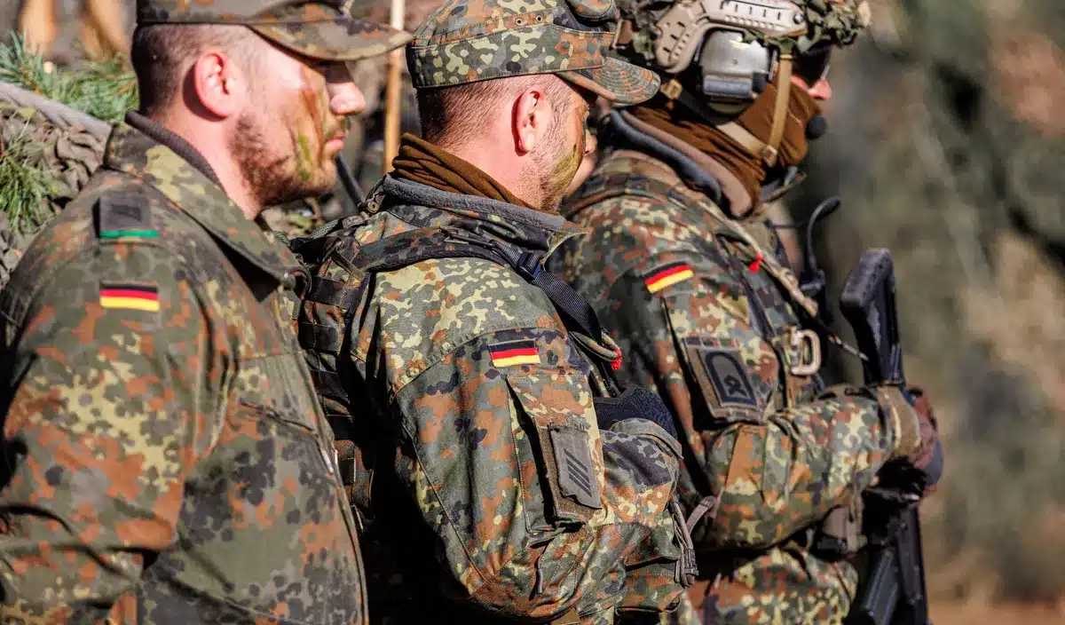 « La menace s'est aggravée » : après 1 000 drones hostiles repérés en quelques mois, l'Allemagne ouvre un centre de détection qui intrigue toute l'Europe