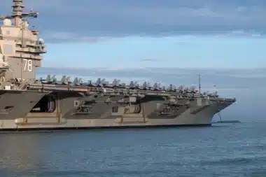 Trump exige le retour des catapultes à vapeur sur les porte-avions : les ingénieurs de la Navy n'en reviennent pas