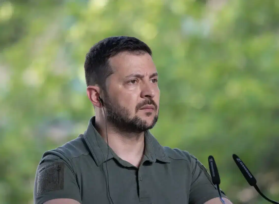 Zelenskyy promet que les missiles Flamingo seront « visibles dans tout le ciel russe » : les ingénieurs ukrainiens confirment une portée inédite