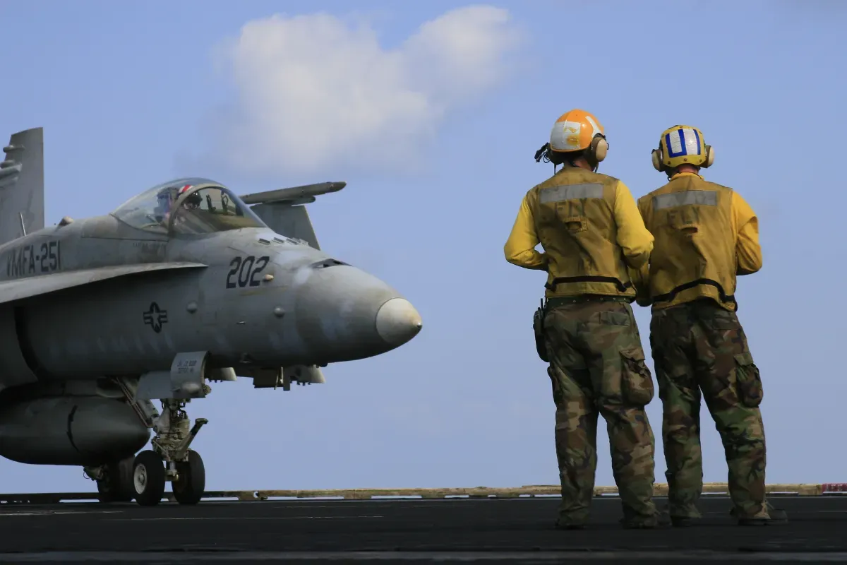 Pourquoi une guerre contre l'Iran coûterait 38 milliards aux États-Unis : les militaires préviennent que les stocks de munitions ne tiendraient pas longtemps