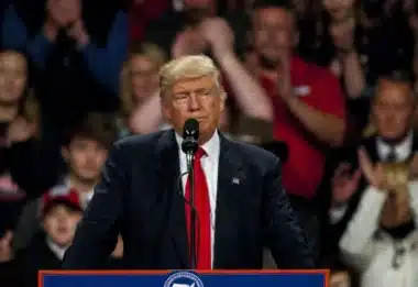 Trump promet 5000 dollars à chaque adulte américain en cas de victoire mais d'où vient cet argent ?