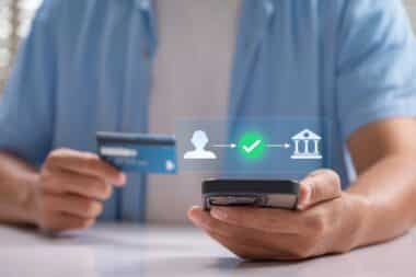 Comment la société fintech A7 parvient-elle à transférer des fonds malgré les sanctions