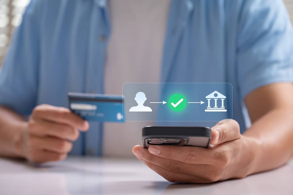 Comment la société fintech A7 parvient-elle à transférer des fonds malgré les sanctions
