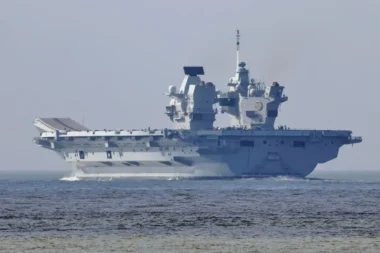 2 jours en mer ont coûté 328 jours en cale sèche à l'escorteur HMS Prince of Wales de la Royal Navy, à cause d'un accouplement défaillant sur l'arbre d'hélice tribord
