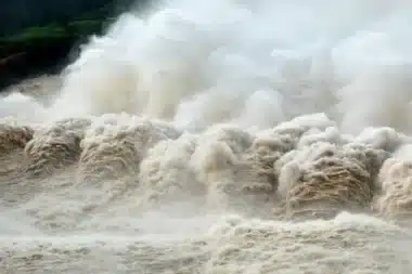 Effet El Niño, le débit des chutes d'Iguazú a été multiplié par trois en moins de 48 heures : un phénomène exceptionnel