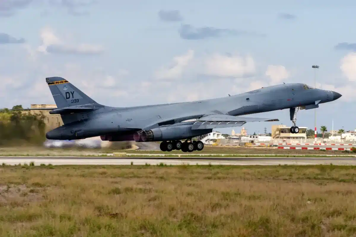L'Air Force américaine accélère le retrait des bombardiers d'une base aérienne au Royaume-Uni
