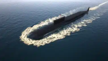 Le Royaume-Uni et la Norvège ont observé trois sous-marins russes espionnant des câbles dans l'Atlantique Nord