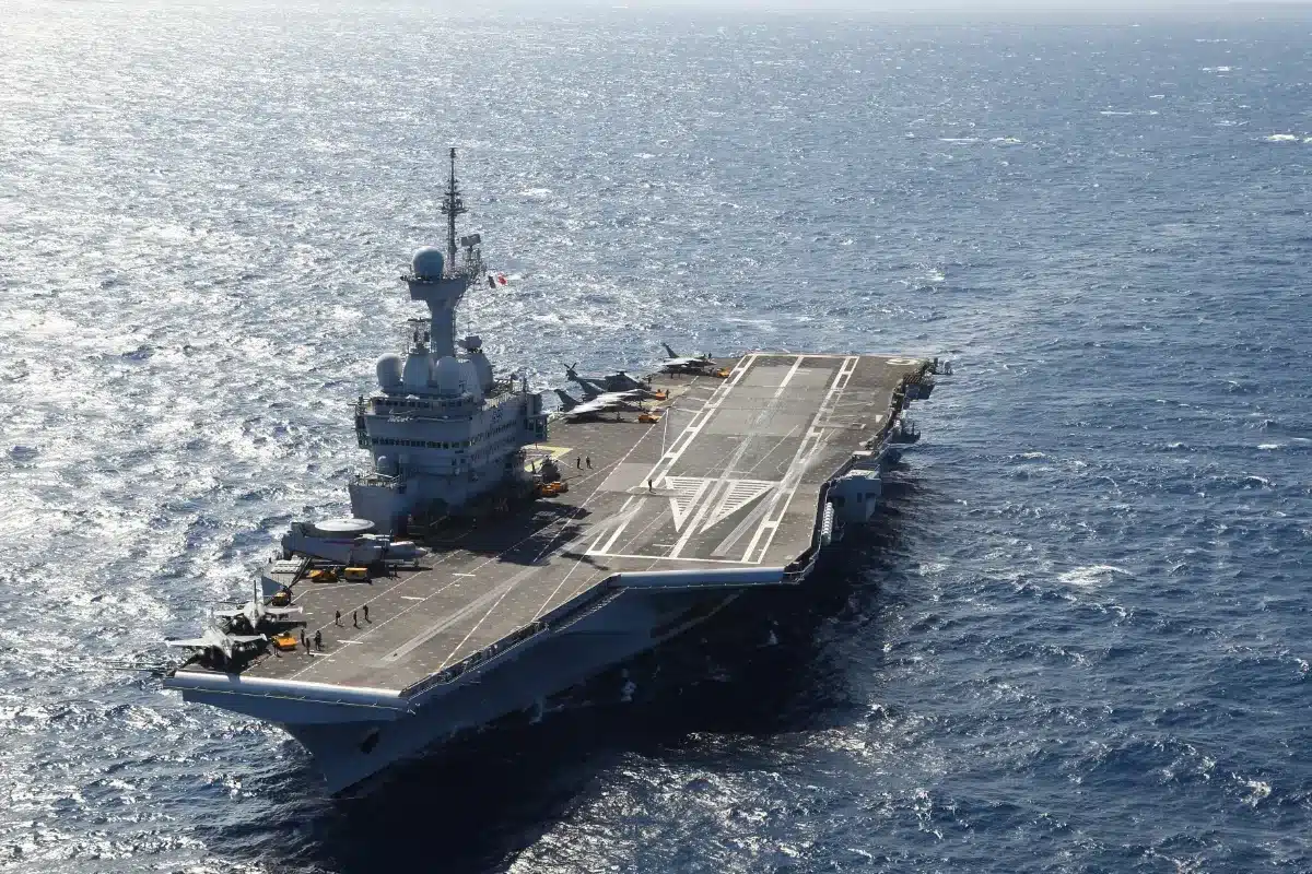 Sur le pont Charles-de-Gaulle, des aviateurs ont monté un laser anti-drone en quatre heures : « on peut neutraliser une cible sans tirer un seul missile »