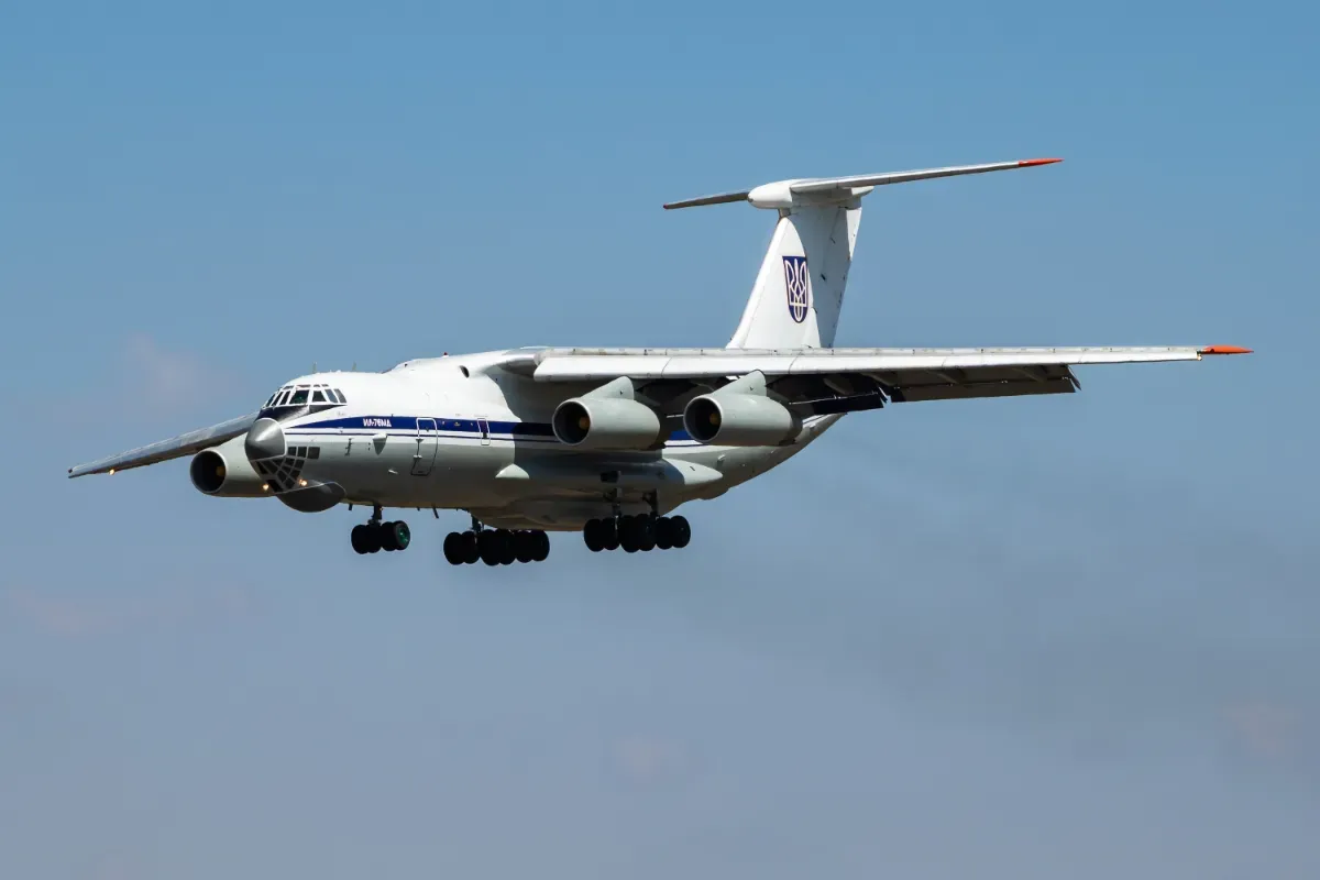 Un avion militaire ukrainien Il-76 a été vu en train de décoller d'un aéroport saoudien proche du Yémen